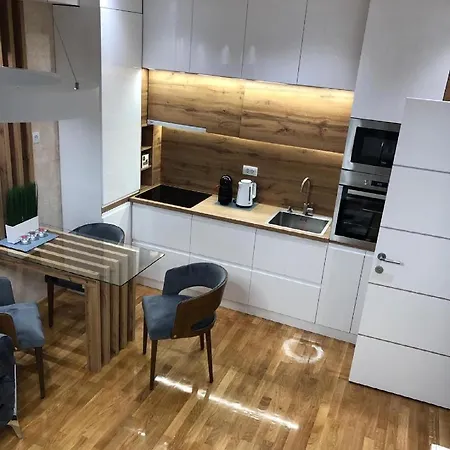 Lux 33 * Kragujevac